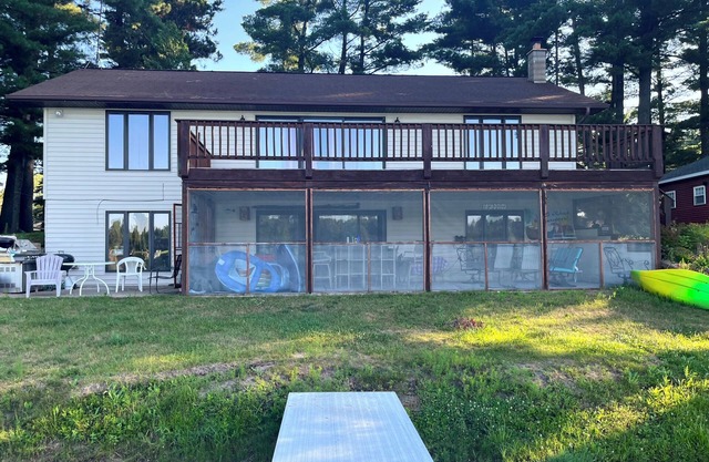 Large Home on Crystal Clear Lake