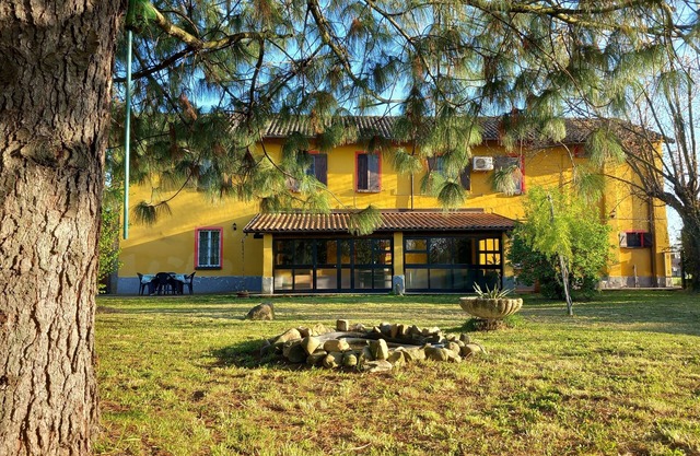 Large house in the countryside, relax a few miles from highways.Large garden