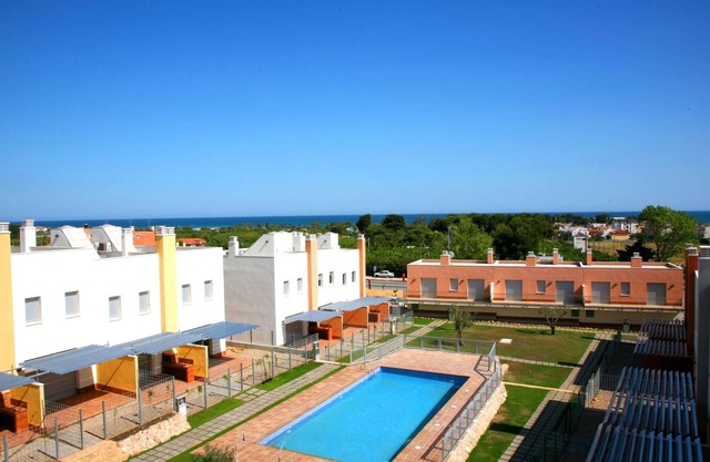 Large houses with terrace and pool for 6 people. Ref.via augusta-6