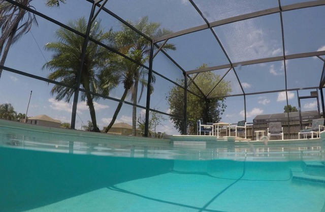 Large Kissimmee Lakeside Villa with South Facing Pool and Spa