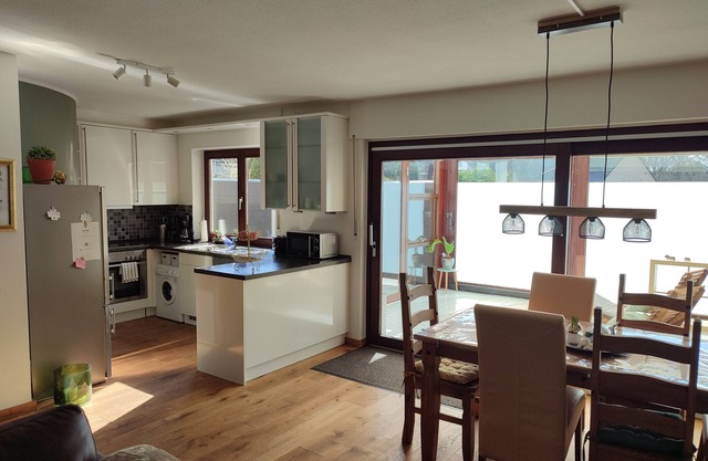 Large Lennep maisonette apartment in the countryside - centrally located