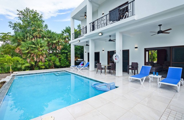 Large Luxury and Contemporary Villa with pool in the gated community of Naia
