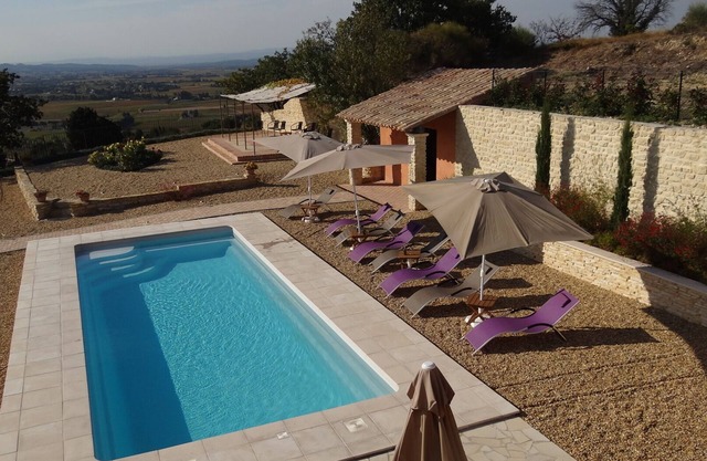 Large Mas with heated pool for 10 people, 3 Bathrooms panomaric view