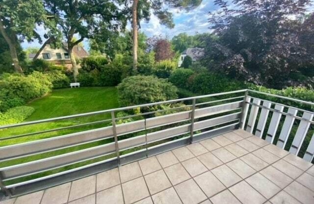 Large, new and high-quality apartment in Forstwald