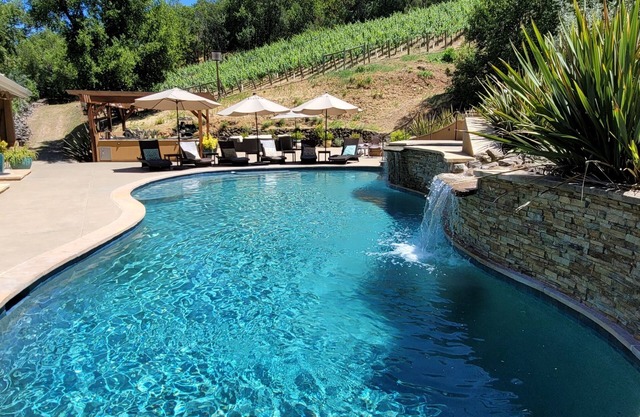 Large Outdoor Kitchen, Pool, Hot Tub, Firepit.8 Mins From Healdsburg Plaza