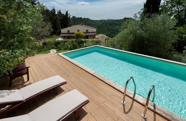 Large Private Tuscany Villa Near Florence Pool Fireplace Superb Views Location