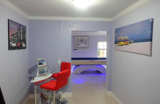 LARGE Private Guest House on Waterfront Estate - Kayak+Bike+Fish+Outdoor Lounge