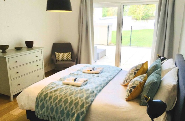 Large Retro Chic Flat 100m2 in City Center - Parking