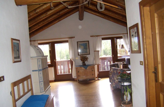 Large stately apartment