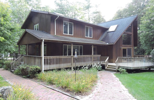 Large Suissevale Winnipesaukee Home 2 Minute Walk To Beach