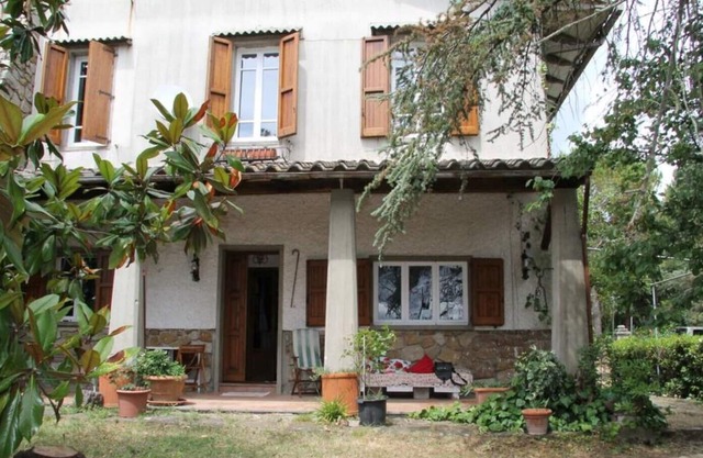 Large Tuscan Maremma countryside house with garden