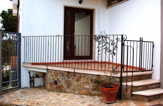 Large two-room apartment with large bedroom, small terrace on the entrance and swimming pool