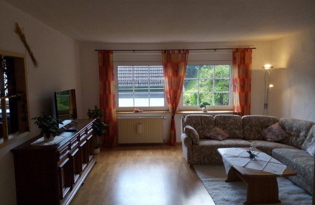 Large vacation apartment for 1-8 people, private entrance and terrace/farm fields