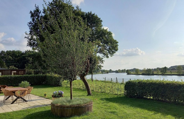 Large vacation home with view over the river