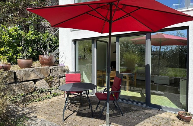 Large, very quiet, light-flooded vacation apartment in Überlingen for 2 people