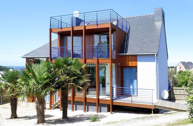 LARGE VILLA at ABER WRAC'H; classified 4 STARS 14 pers. (, 18 poss) sea view spa sauna