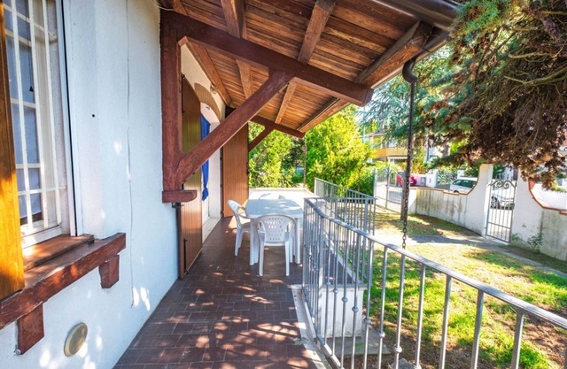 Large Villa with 4 rooms on ground floor, near the beach and pine forest