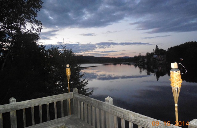 Large Water Front Child Friendly Cabin on Historic Joe Pond