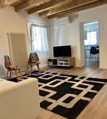 Larocca Tourist Home 3 Valbrenta
