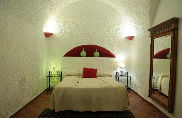 Las Chumberas Cave - Los Cerezos