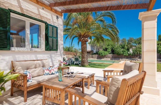LAS ESTRELLAS - Villa with private pool in Cala Llombards (Santanyi). Free WiFi