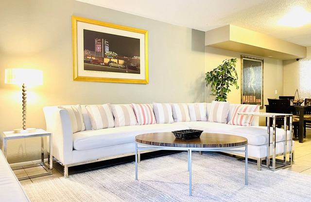 LasVegas,STRIP,2BrCondo,ConventionCenter,petsFriendly,LVCC,july4th,wifi,pool