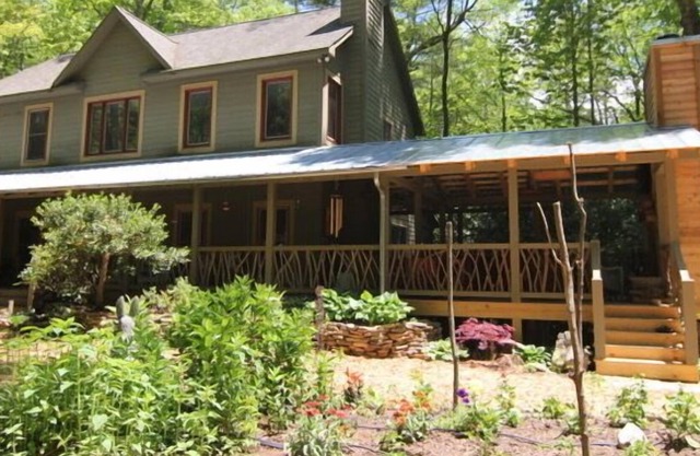 Laughing Bear Lodge.