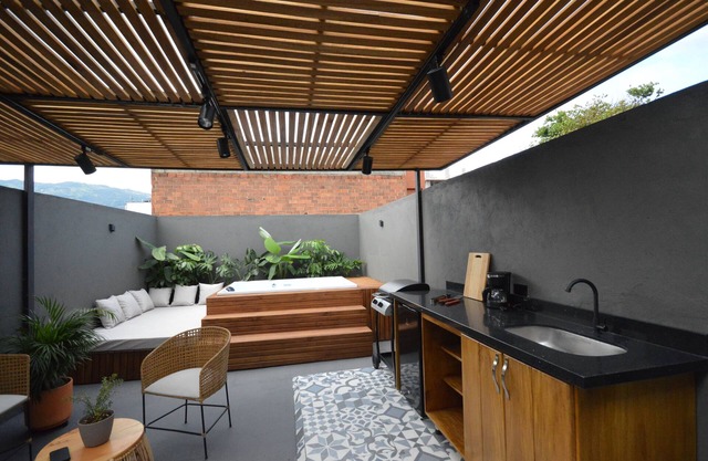 Laureles Penthouse: Jacuzzi & Huge Terrace
