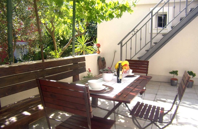 Lavender - Studio Apartment In the Most Popular Part of Town