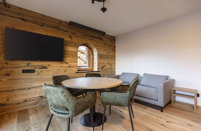 Lavish apartment with sauna