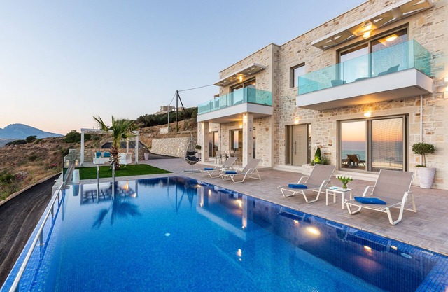 Lavish Villa for 7 overlooking Phalasarna Beach