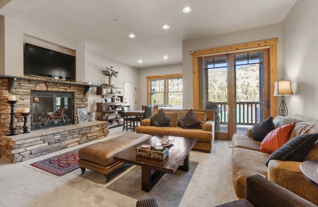 Lavishness at Elevation – Timber Ridge 3 Bedroom by RedAwning