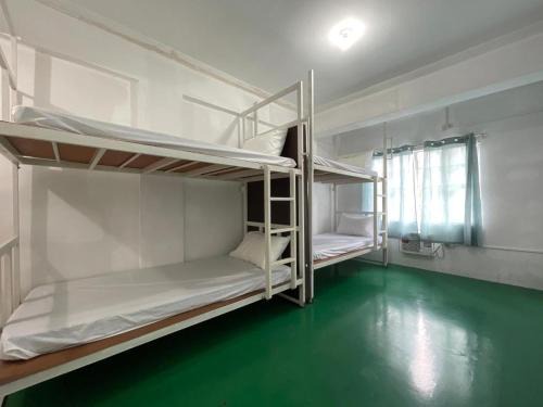 Lawton Residences Studio Room 2E