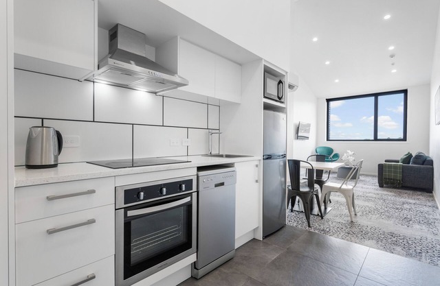 Layard Apartments 512 – West Auckland Apartment