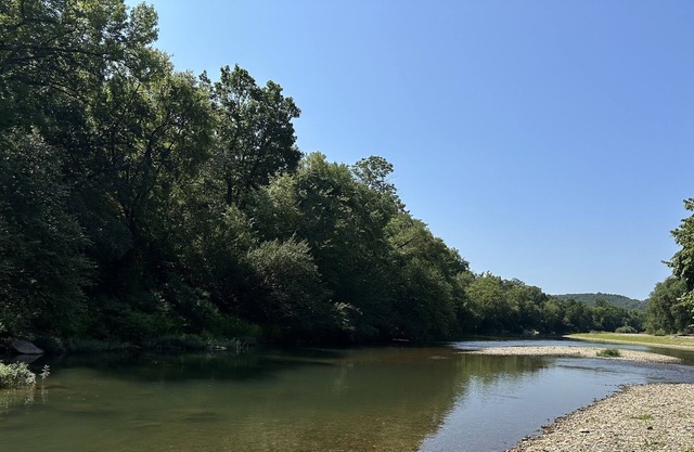 Lazy Bear Caves on The Caddo