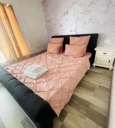 LC Studio Elena Doamna
