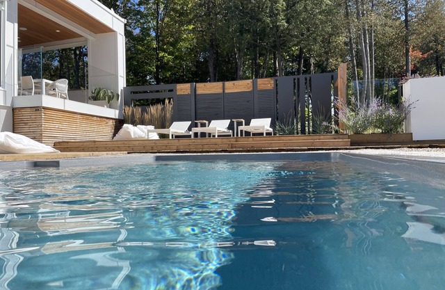LE BAUHAUS I SPA I SAUNA I POOL I WOOD FIREPLACE I LAKE I 6 ACRES