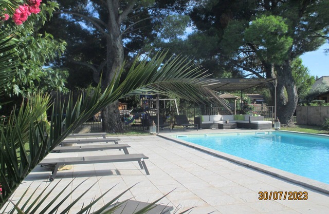 Le Beaulieu L 'OLIVIER Studio in villa with swimming pool