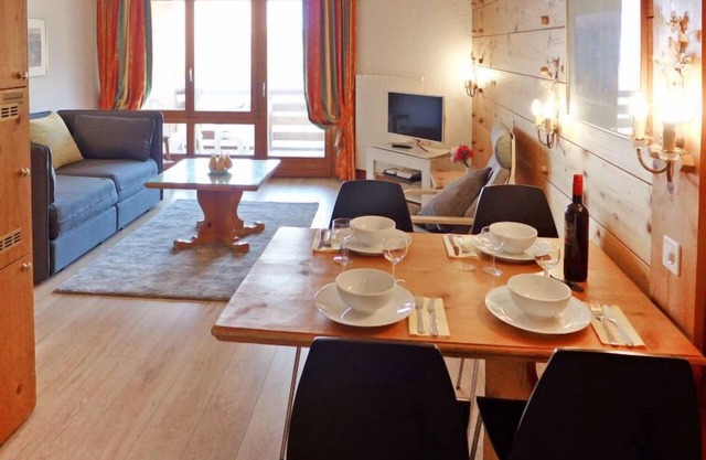 Le Bristol A54 by Interhome