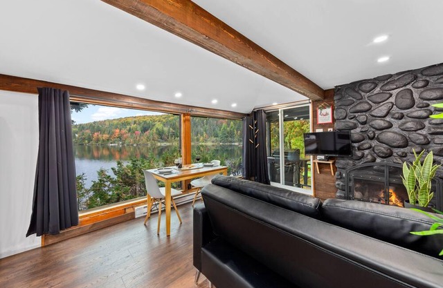 ☀️ Le1613 - Private dock, Lake- Chalets in the north ☀️