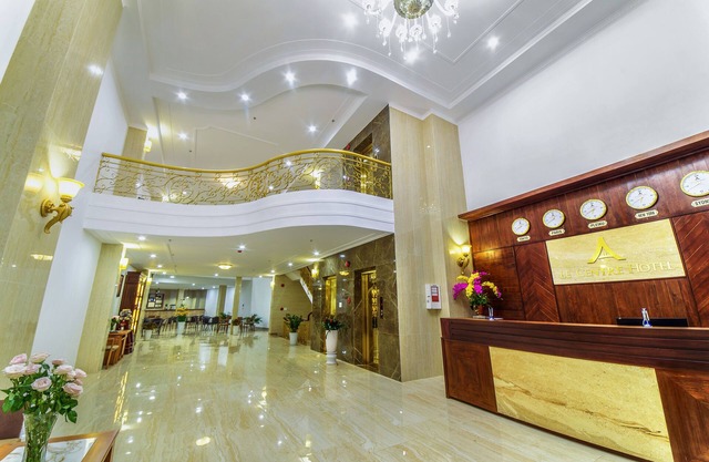 Le Centre Hotel