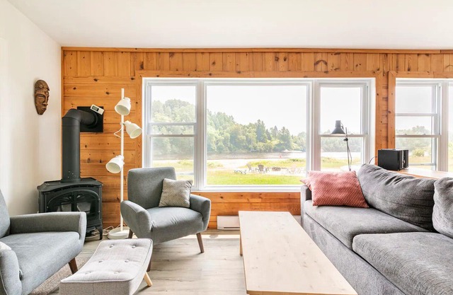 Le Chalet Jaune sur la Rouge (Mont-Tremblant) CITQ #284196