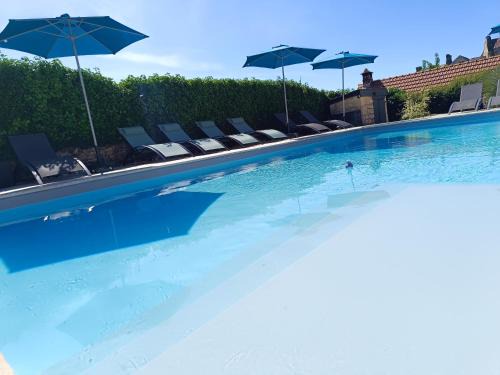 Le Clos de la Musardise - Gîtes de Charme avec Piscine Chauffée