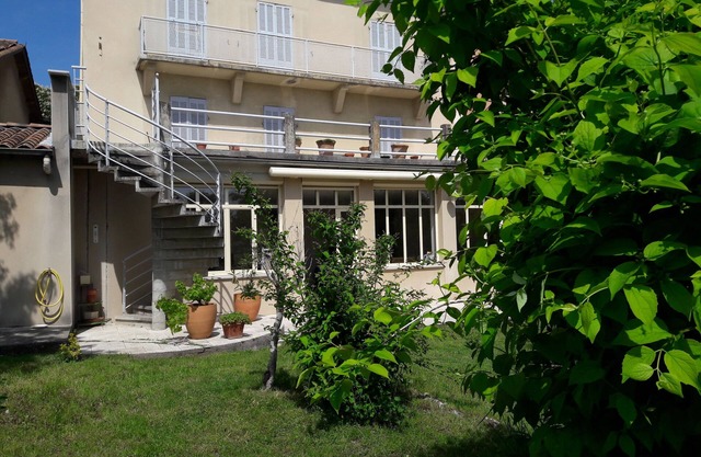 Le Fontauris, garden apartment for 4 people in the heart of Forcalquier