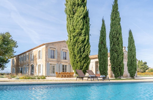 Le Grand Chêne: Former winegrowing estate with Confort Moderne