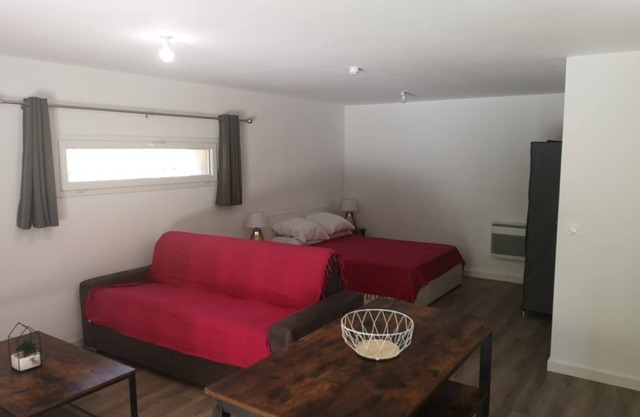 Le Grenadier Studio bas de villa