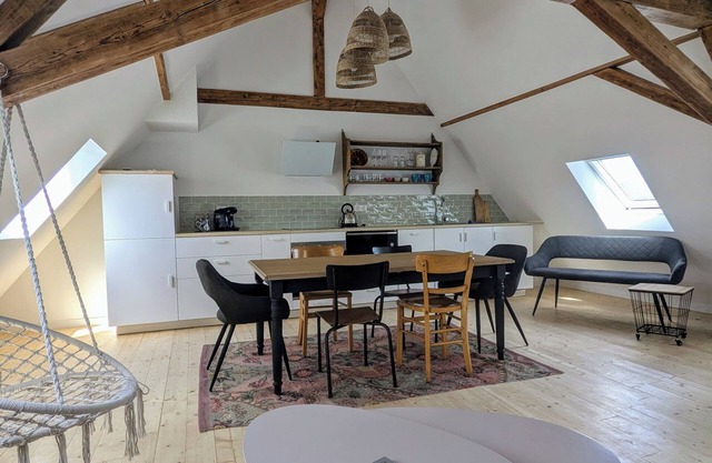 Le grenier du rempart, apartment in the heart of the village