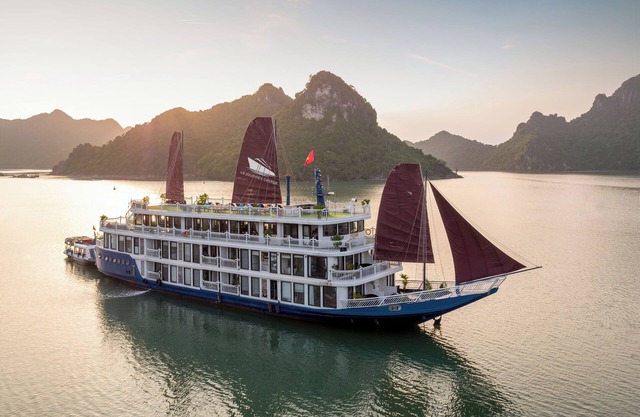 Le Journey Luxury Cruise Lan Ha Bay