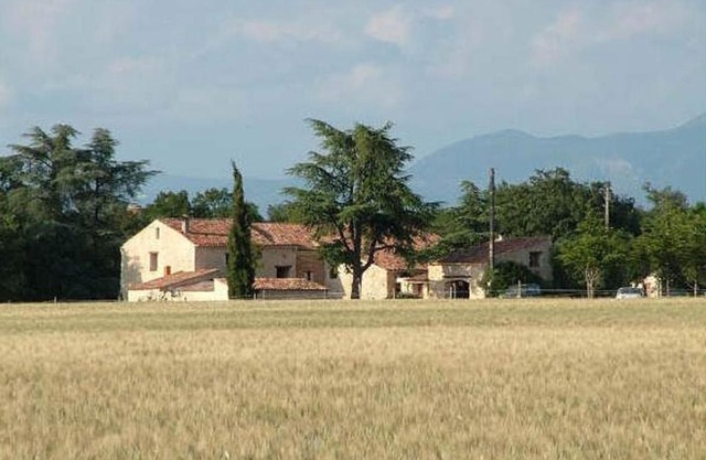 Le Mas De La Chérine