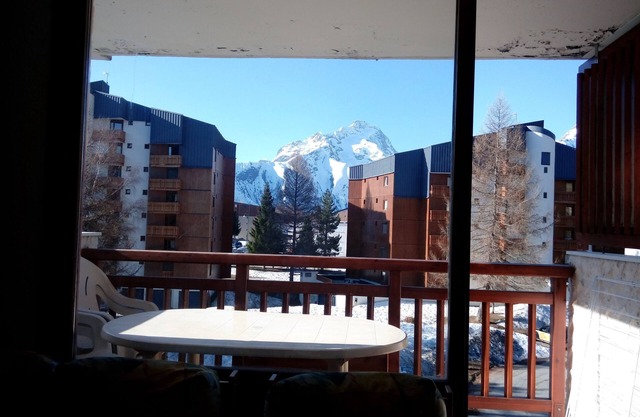 Le Meijotel, south-facing studio with garage, at the foot of the slopes, next to Le Jandry.
